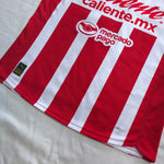 PUMA CHIVAS DE GUADALAJARA 2025/26 HOME / LOCAL JERSEY 713574 01